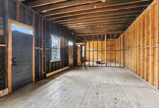 2218 Saint Thomas St in New Orleans, LA - Building Photo - Building Photo