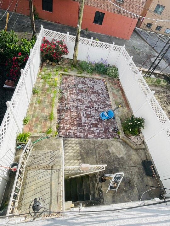 372 Bay Ridge Ave, Unit #1 in Brooklyn, NY - Foto de edificio