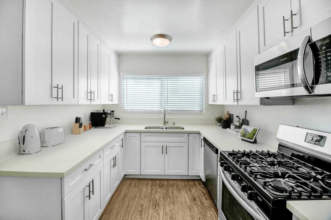 Ethel Avenue Apartments in Studio City, CA - Building Photo