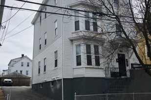 100 Tell St, Unit 3 in Providence, RI - Building Photo