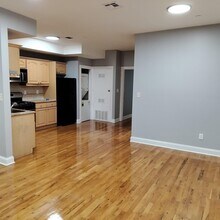 4 Jordan Ave in Jersey City, NJ - Building Photo - Building Photo