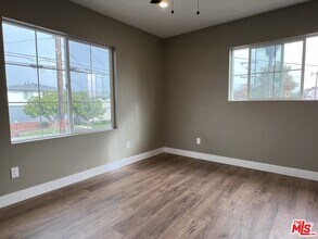 334 Stepney St in Inglewood, CA - Building Photo - Building Photo