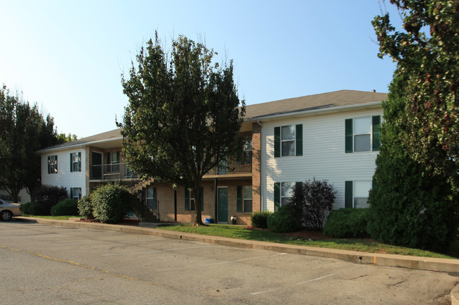 Mt. Washington Square in Mount Washington, KY - Building Photo - Building Photo