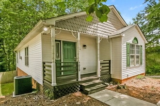 7019 Idlewild Brook Ln in Charlotte, NC - Building Photo - Building Photo
