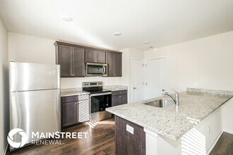 130 Westcott St in La Vergne, TN - Foto de edificio - Building Photo