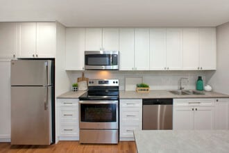 Southwood Apartments in Guelph, ON - Building Photo - Building Photo