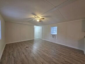 1133 Pickett Rd in Jacksonville, NC - Building Photo - Building Photo