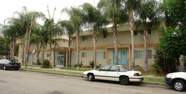 Palm Court in Sherman Oaks, CA - Building Photo - Building Photo