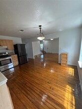5010 Elm St in Seabrook, TX - Building Photo - Building Photo