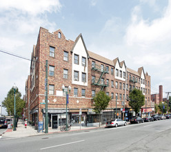 371-391 Main St in New Rochelle, NY - Foto de edificio - Building Photo