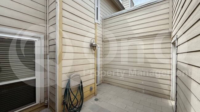 property at 5505 Live Oak St