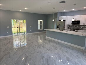 463 Martigues Dr in Kissimmee, FL - Building Photo - Building Photo