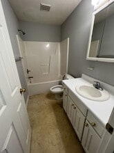 15 Village W Ct in Spartanburg, SC - Building Photo - Building Photo