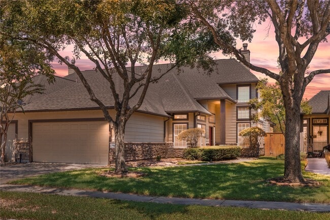 property at 7906 Glenn Cliff Dr