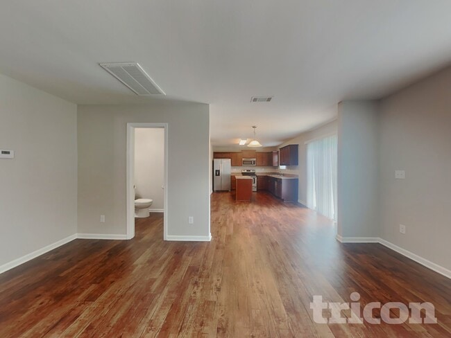 104 Shadow Woods Rd in Statesville, NC - Foto de edificio - Building Photo