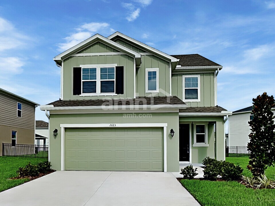 2665 Sunrise Lndg Lp in Tavares, FL - Building Photo