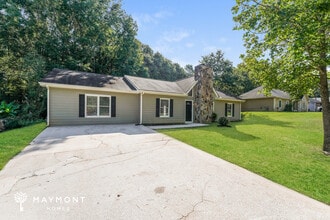 155 Woodcrest Dr in Covington, GA - Building Photo - Building Photo