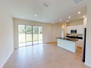 351 San Filippo Dr SE in Palm Bay, FL - Building Photo - Building Photo