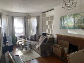 16 Keswick St, Unit 3 in Boston, MA - Building Photo