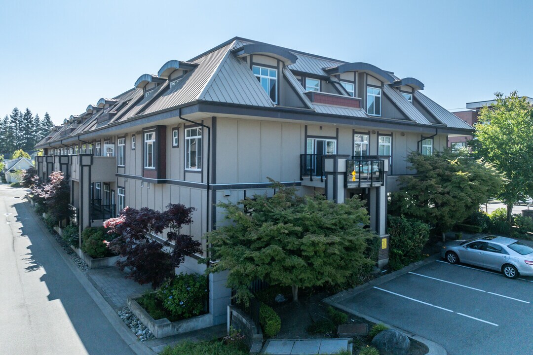 Lumina in Surrey, BC - Building Photo