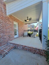 2302 E Frontier Elm Dr in Fayetteville, AR - Building Photo - Building Photo