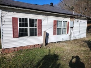 18 Jackson Ln in Evarts, KY - Building Photo - Building Photo