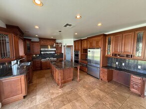 17515 Sarvistree Ct in Santa Clarita, CA - Building Photo - Building Photo