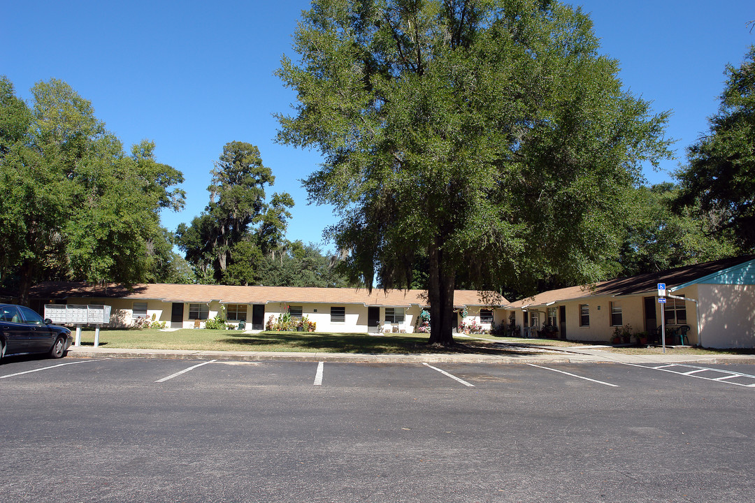 Pavillion Oaks in Ocala, FL - Building Photo