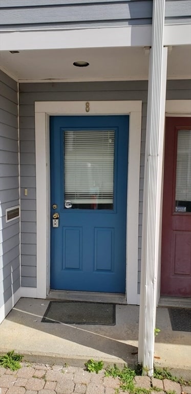 property at 8 Rollins Ct