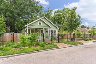 201 Walton St in Houston, TX - Building Photo - Building Photo