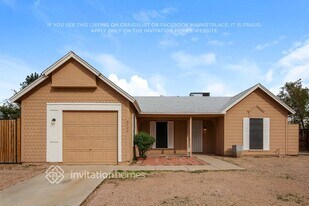 6744 W Turquoise Ave in Peoria, AZ - Building Photo