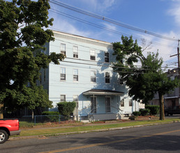 76 Grant St in Framingham, MA - Building Photo - Building Photo