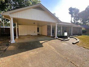 6313 Cheekwood Ave in Memphis, TN - Building Photo - Building Photo