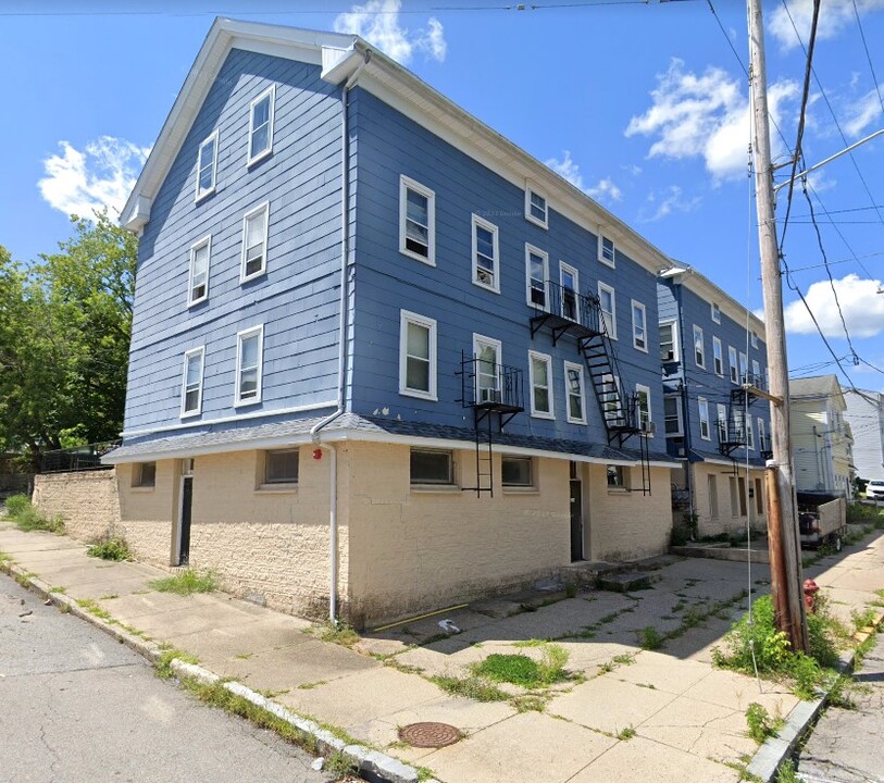 126 140 Sayles in Woonsocket, RI - Building Photo