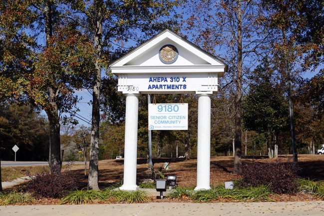 AHEPA 310 X Senior Apartments in Semmes, AL - Foto de edificio - Building Photo