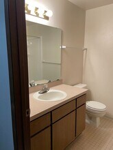 1047 SE Jensen St in Oak Harbor, WA - Building Photo - Building Photo