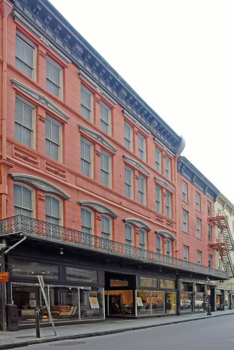 211 Royal St in New Orleans, LA - Building Photo