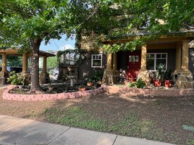 1317 Alston Ave in Fort Worth, TX - Building Photo