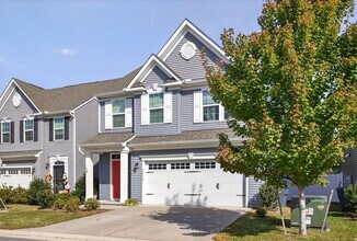 5512 Loneleaf Way in Virginia Beach, VA - Building Photo - Building Photo