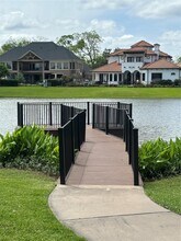 8706 Stowe Creek Ln in Missouri City, TX - Foto de edificio - Building Photo