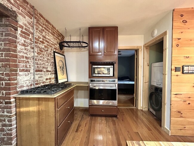property at 8 Unity St