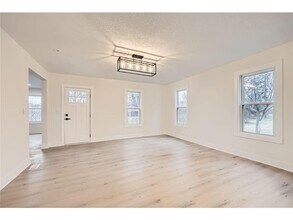 1300 County Rd 6 in Long Lake, MN - Building Photo - Building Photo