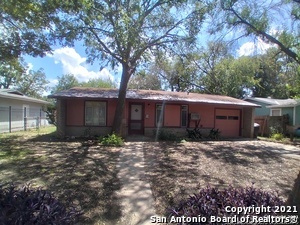 538 Dresden Dr in San Antonio, TX - Foto de edificio