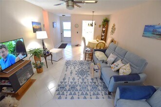 2515 Emory Dr W in West Palm Beach, FL - Building Photo - Building Photo