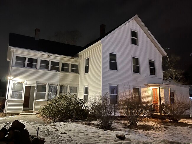 104 Harrison St, Unit second floor