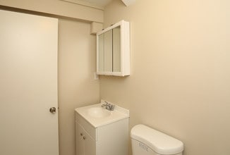 Warner Village Rental Community in Hamden, CT - Building Photo - Interior Photo