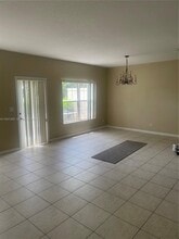 4203 Cohune Palm Ct in Greenacres, FL - Foto de edificio - Building Photo