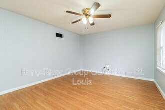 9843 Lorna Ln in St. Louis, MO - Building Photo - Building Photo