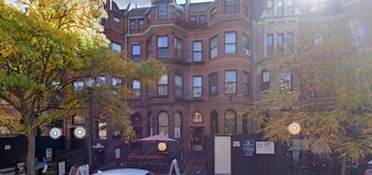 250 Newbury St, Unit 1R in Boston, MA - Building Photo