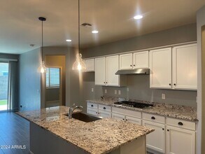 12219 W Tether Trl in Peoria, AZ - Building Photo - Building Photo